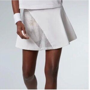 NWT Tuckernuck Naomi White Active Mini Tennis Skirt w Compression Shorts Sz L